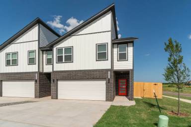 Main picture of 19608 Molly Pl