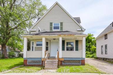 Main picture of 3407 W 65th St