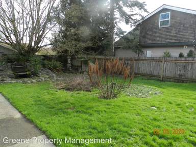 Main picture of 1701 Scammell Ave NW