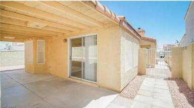 Main picture of 5040 Rivedro St