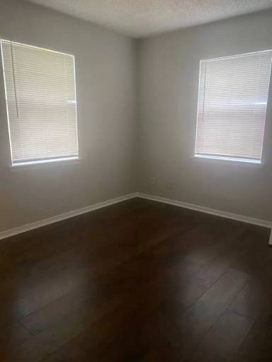 Main picture of 1200 College St