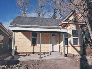 Main picture of 724 E High St