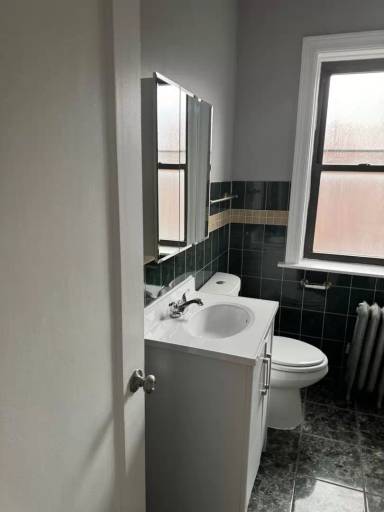 Main picture of 7646 S Ingleside Ave