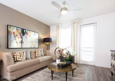 Main picture of Grand At Legacy West