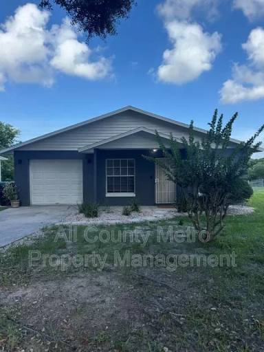 Main picture of 415 Apopka Hills Cir