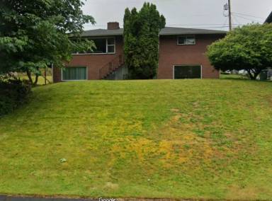 Main picture of 2316 E Grand Ave