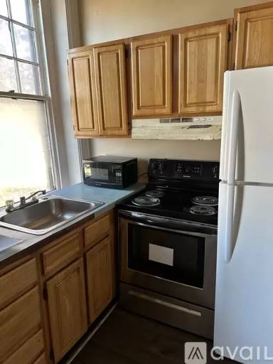 Main picture of 364 S Queen St