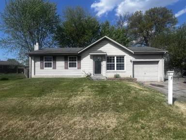 Main picture of 230 S Circlecrest Dr