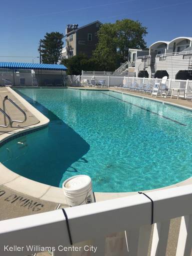 Main picture of 9510 Amherst Ave