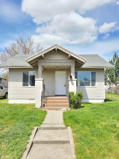 Main picture of 1027 E Courtland Ave