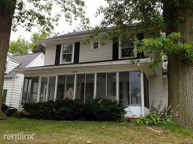 Main picture of 2446 Berdan Ave