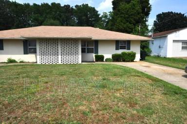 Main picture of 2 McDonald Rd