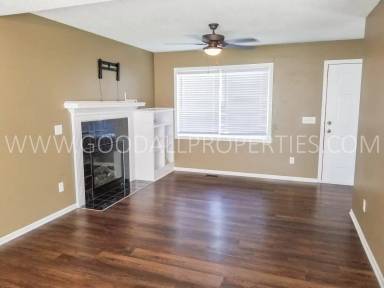 Main picture of 2420 Pine Ct