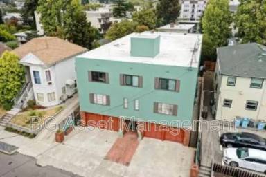 Main picture of 1919 Curtis St