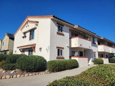 Main picture of 4415 Clairemont Dr