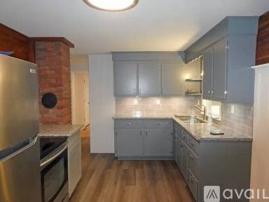 Main picture of 138 Elm St