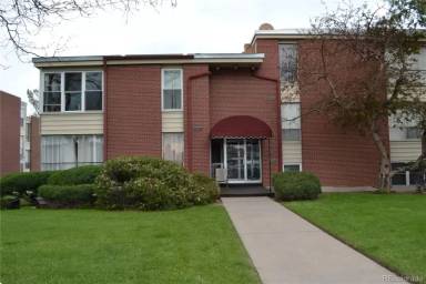 Main picture of 320 S Ames St