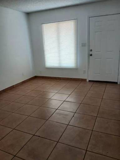 Main picture of 2308 E Broadway Rd