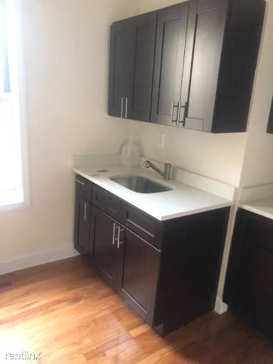 Main picture of 2100 Anthony Ave