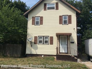 Main picture of 851 Forrest Dr