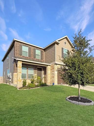 Main picture of 3910 Sunfield Dr