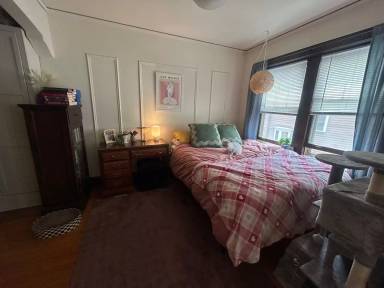 Main picture of 2637 N Maryland Ave