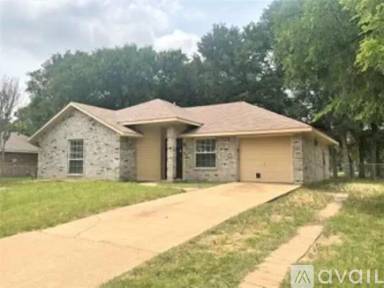 Main picture of 215 Creekstone Ct