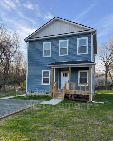 Main picture of 343 Foster St