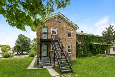 Main picture of 309 Delaware Ave