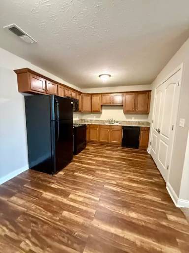 Main picture of 272 Audley Ave