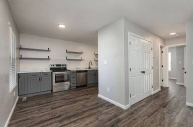 Main picture of eStreet Apartments