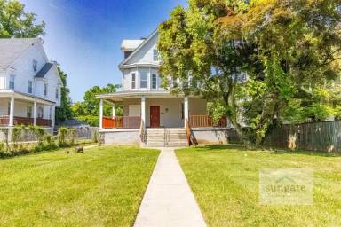 Main picture of 3011 Garrison Blvd