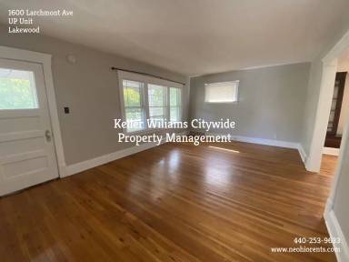 Main picture of 1606 Larchmont Ave
