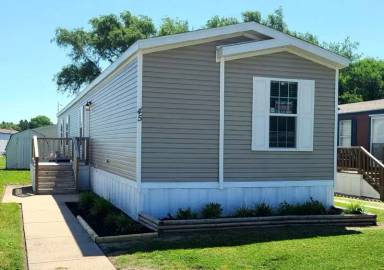 Main picture of 1928 E 47th St S