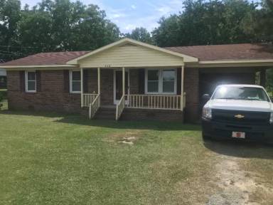 Main picture of 716 Oliver St