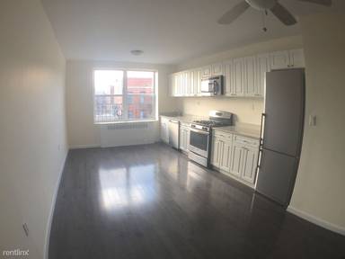 Main picture of 176 E 19th St