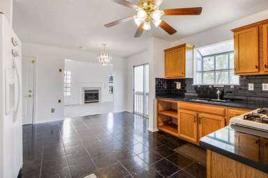 Main picture of 2811 Woodway Pl