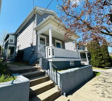 Main picture of 30 W Hollenback Ave