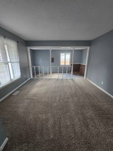 Main picture of 520 Nottingham Dr