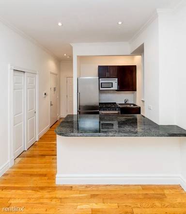 Main picture of 502 E 73rd St