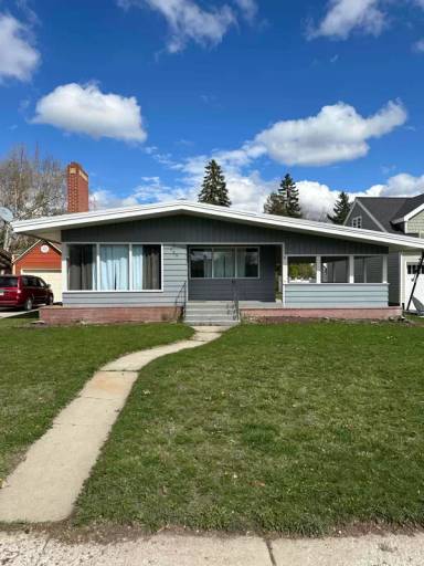 Main picture of 759 N Main St