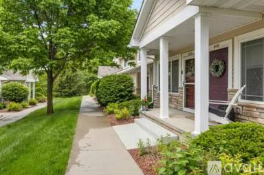Main picture of Silver Oak Condos