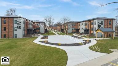 Main picture of The Riv On The Greenway Apartments