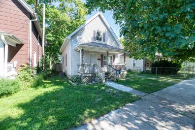 Main picture of 902 N Sycamore St