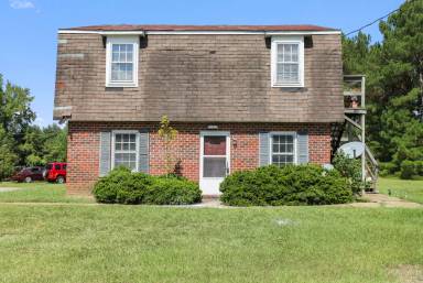 Main picture of 104 Foxden Ct