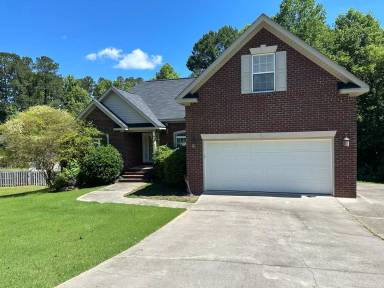 Main picture of 845 Prairie Ln