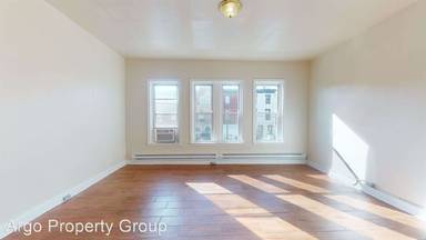 Main picture of 2827 W Girard Ave