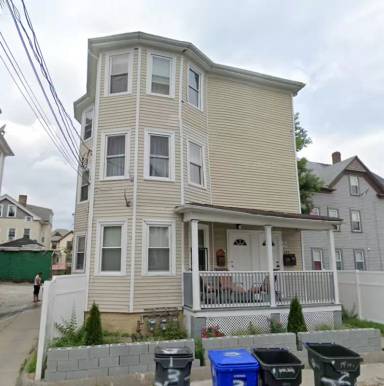 Main picture of 121 Stanwood St