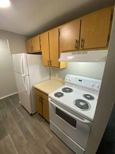 Main picture of 2701 S Emporia St