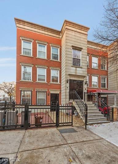 Main picture of 805 Elton Ave